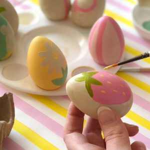 How to Create Vibrant Easter Egg Designs with DIY Painting Materials