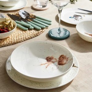 Why Bone China Plates Are the Perfect Addition to Your Dining Experience